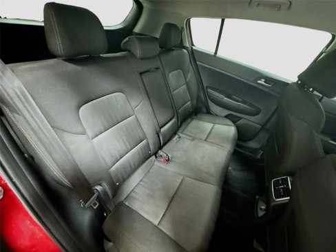 Used 2020 Kia Sportage LX image 24