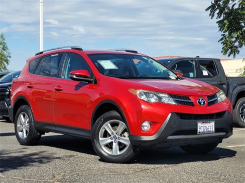 Used 2015 Toyota RAV4 XLE image 2