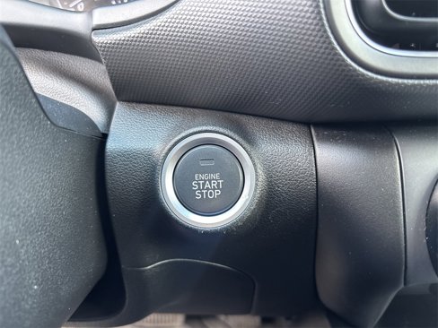 Used 2023 Hyundai Kona SEL image 12