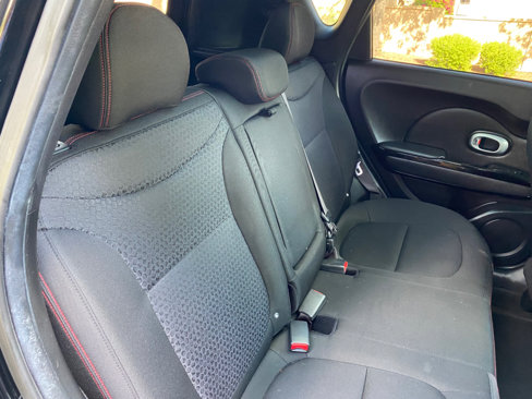 Used 2015 Kia Soul + image 54