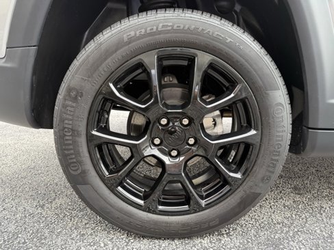 Used 2022 Jeep Compass Altitude w/ Convenience Group image 11