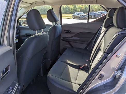 Used 2024 Nissan Kicks S image 21
