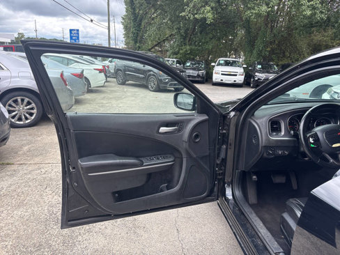 Used 2019 Dodge Charger SXT image 8