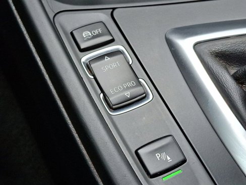 Used 2017 BMW 330i xDrive Sedan image 26