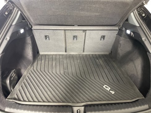 Used 2022 Audi Q4 e-tron Prestige image 30