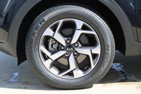 Used 2020 Kia Sportage LX image 28