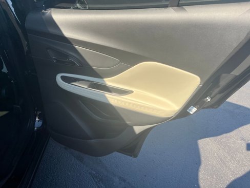 Used 2021 Buick Encore Preferred w/ Safety Package image 25