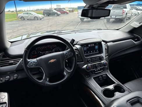 Used 2015 Chevrolet Suburban LT image 13
