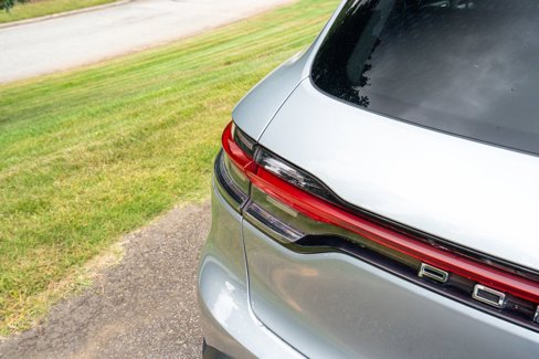 Certified 2024 Porsche Macan image 17