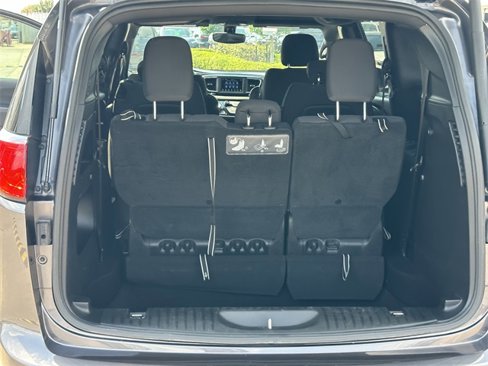 Used 2019 Chrysler Pacifica Touring Plus w/ S Appearance Package image 25