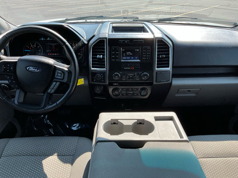 Used 2016 Ford F150 XLT w/ Equipment Group 301A Mid image 10