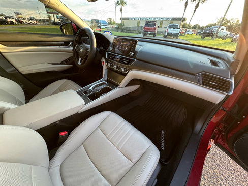 Used 2022 Honda Accord Touring image 17