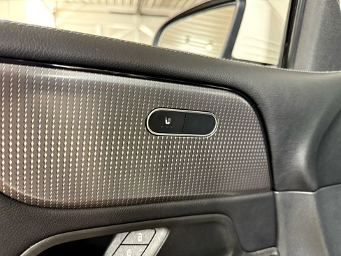 Used 2022 Mercedes-Benz GLB 250 4MATIC image 15