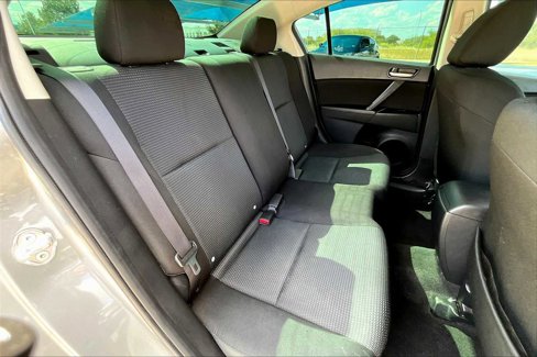 Used 2013 MAZDA MAZDA3 i SV image 19