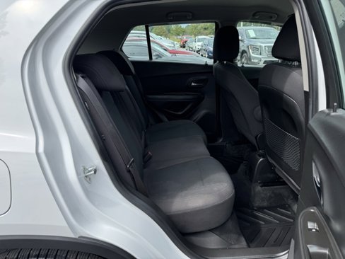Used 2016 Chevrolet Trax LS image 11