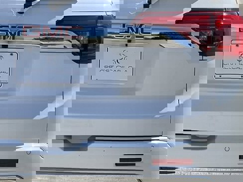Used 2019 GMC Acadia Denali w/ Technology Package image 5
