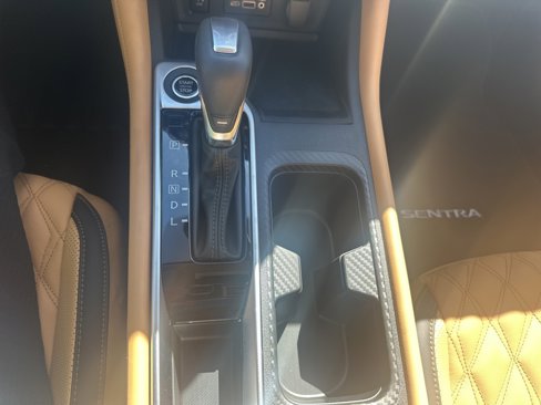 New 2024 Nissan Sentra SV w/ SV Premium Package image 17