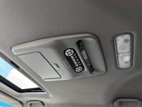 Used 2011 Honda Pilot Touring image 28