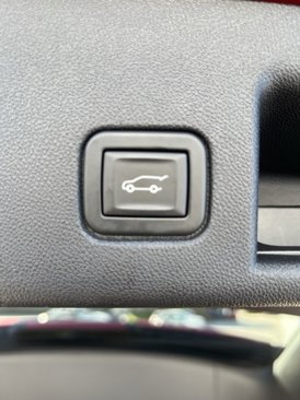 Used 2023 Chevrolet Equinox RS w/ RS Leather Package image 46