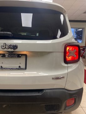 Used 2015 Jeep Renegade Latitude w/ Popular Equipment Group image 24