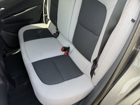 Used 2020 Chevrolet Bolt LT image 33