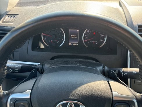 Used 2016 Toyota Camry SE image 8