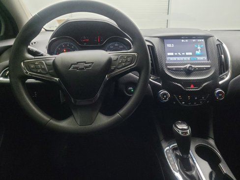 Used 2018 Chevrolet Cruze LT w/ Convenience Package image 22