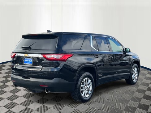 Used 2021 Chevrolet Traverse LS image 5