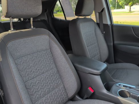 Used 2024 Chevrolet Equinox LT image 31