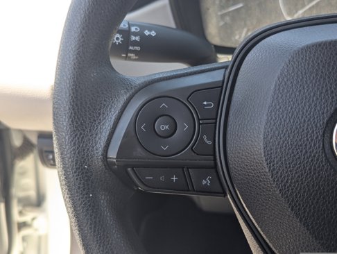 Used 2021 Toyota Corolla LE w/ Carpet Mat Package (TMS) image 26