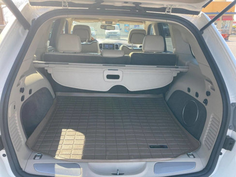 Used 2012 Jeep Grand Cherokee Overland image 11