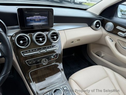 Used 2017 Mercedes-Benz C 300 Sport image 30