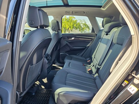 Certified 2025 Audi Q5 2.0T Premium image 13