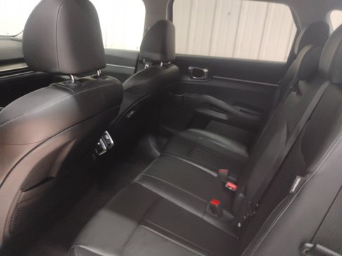 Used 2024 Kia Sorento S image 19