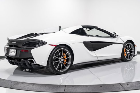 Used 2020 McLaren 570S Spider image 3