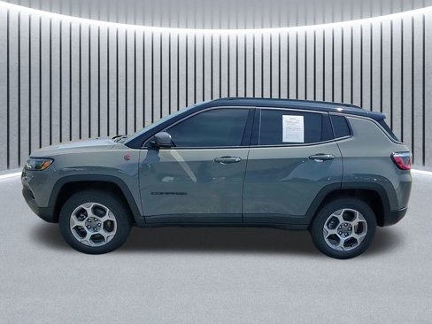 Used 2022 Jeep Compass Trailhawk w/ Sun and Sound Group image 7