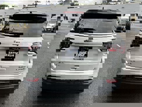 New 2025 Jeep Compass Limited image 7