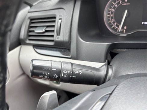 Used 2016 Honda Pilot Touring image 19