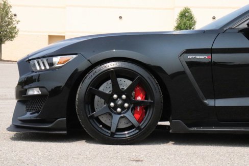 Used 2018 Ford Mustang Shelby GT350R w/ GT350R Equipment Group 920A image 20