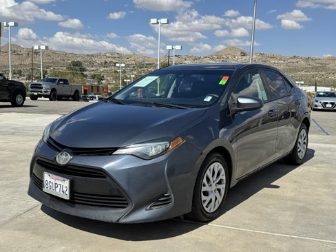 Used 2019 Toyota Corolla LE image 3