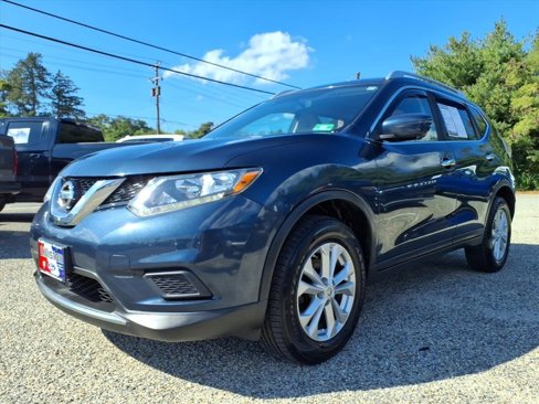 Used 2016 Nissan Rogue SV w/ SV Premium Package image 3
