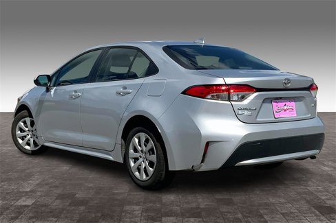 Used 2022 Toyota Corolla LE image 13