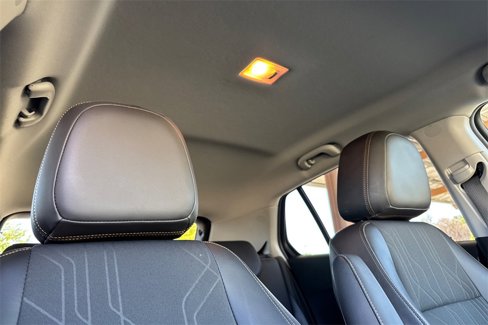 Used 2022 Chevrolet Trax LT w/ Midnight Edition image 23