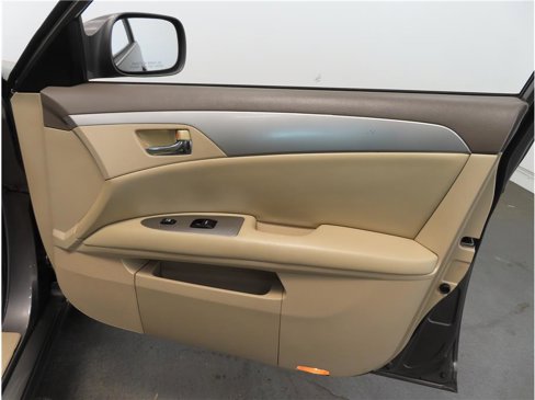 Used 2006 Toyota Avalon XL image 17