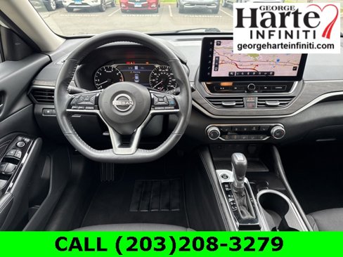 Used 2023 Nissan Altima 2.5 SV w/ SV Premium Package image 14
