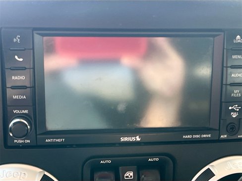 Used 2013 Jeep Wrangler Unlimited Sahara w/ Connectivity Group image 17