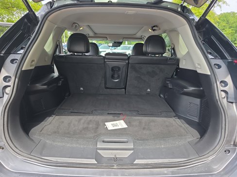 Used 2017 Nissan Rogue SL w/ SL Premium Package image 12