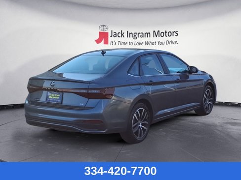New 2025 Volkswagen Jetta SE image 5