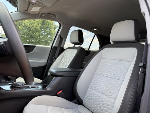 Used 2021 Chevrolet Equinox LS w/ LS Convenience Package image 15