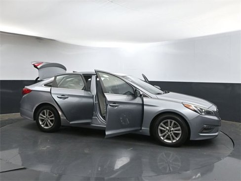 Used 2015 Hyundai Sonata SE image 37